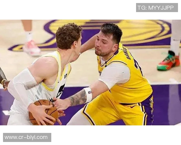 湖人官推比赛期间沉默不语引发球迷热议与吐槽